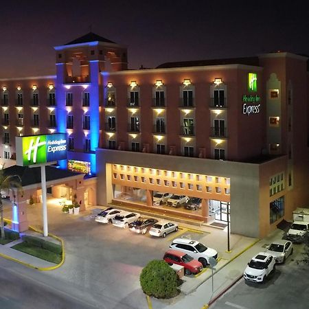Holiday Inn Express Torreon By Ihg Exteriör bild