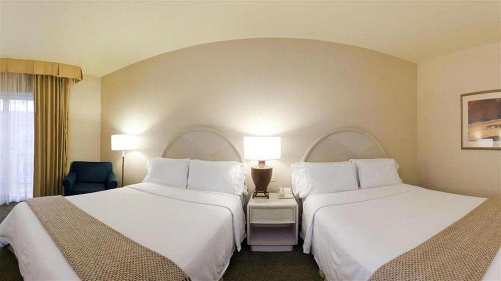 Holiday Inn Express Torreon By Ihg Exteriör bild