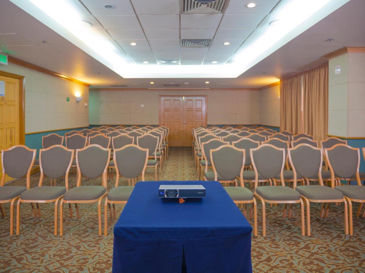 Holiday Inn Express Torreon By Ihg Exteriör bild