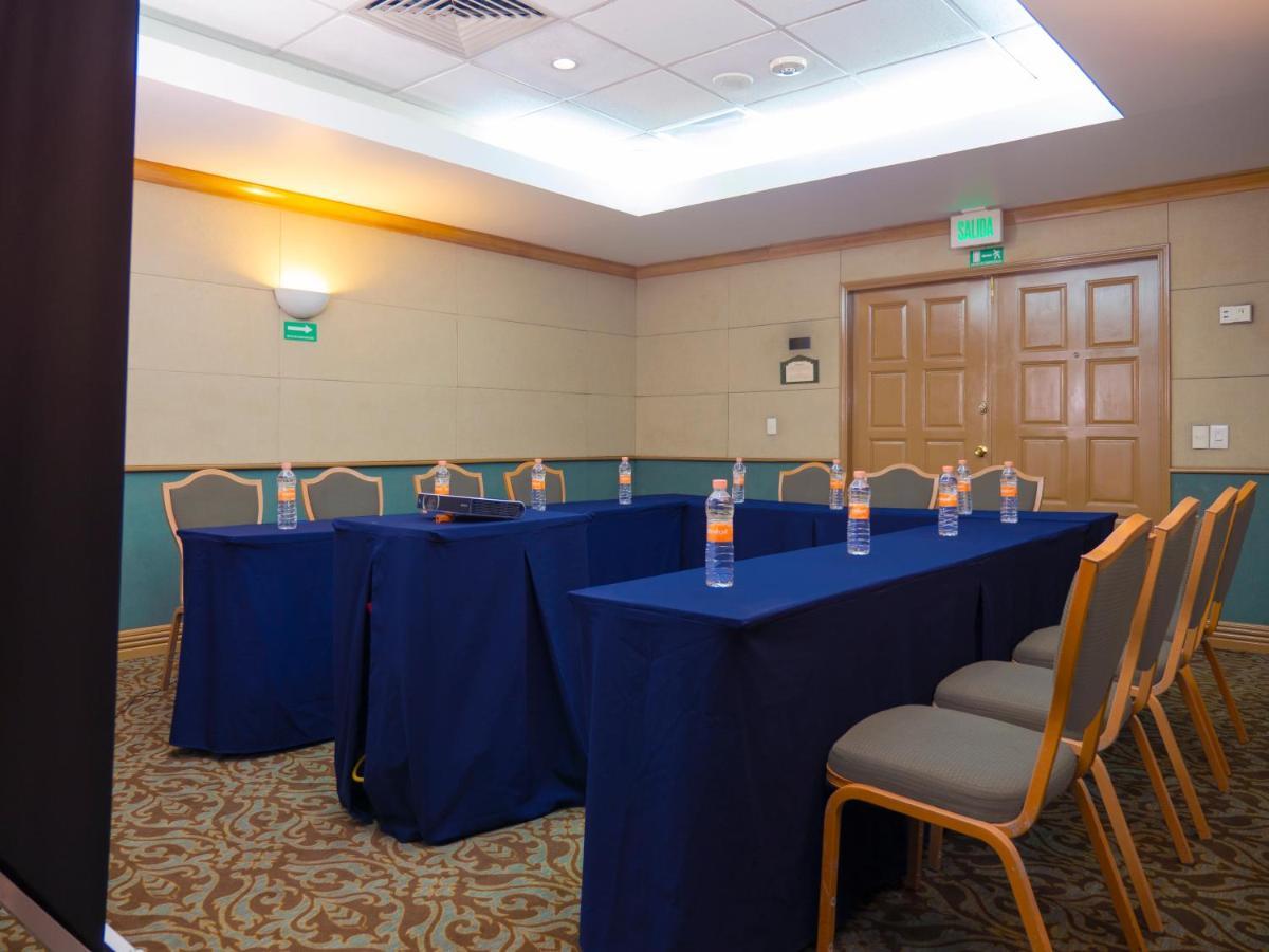 Holiday Inn Express Torreon By Ihg Exteriör bild