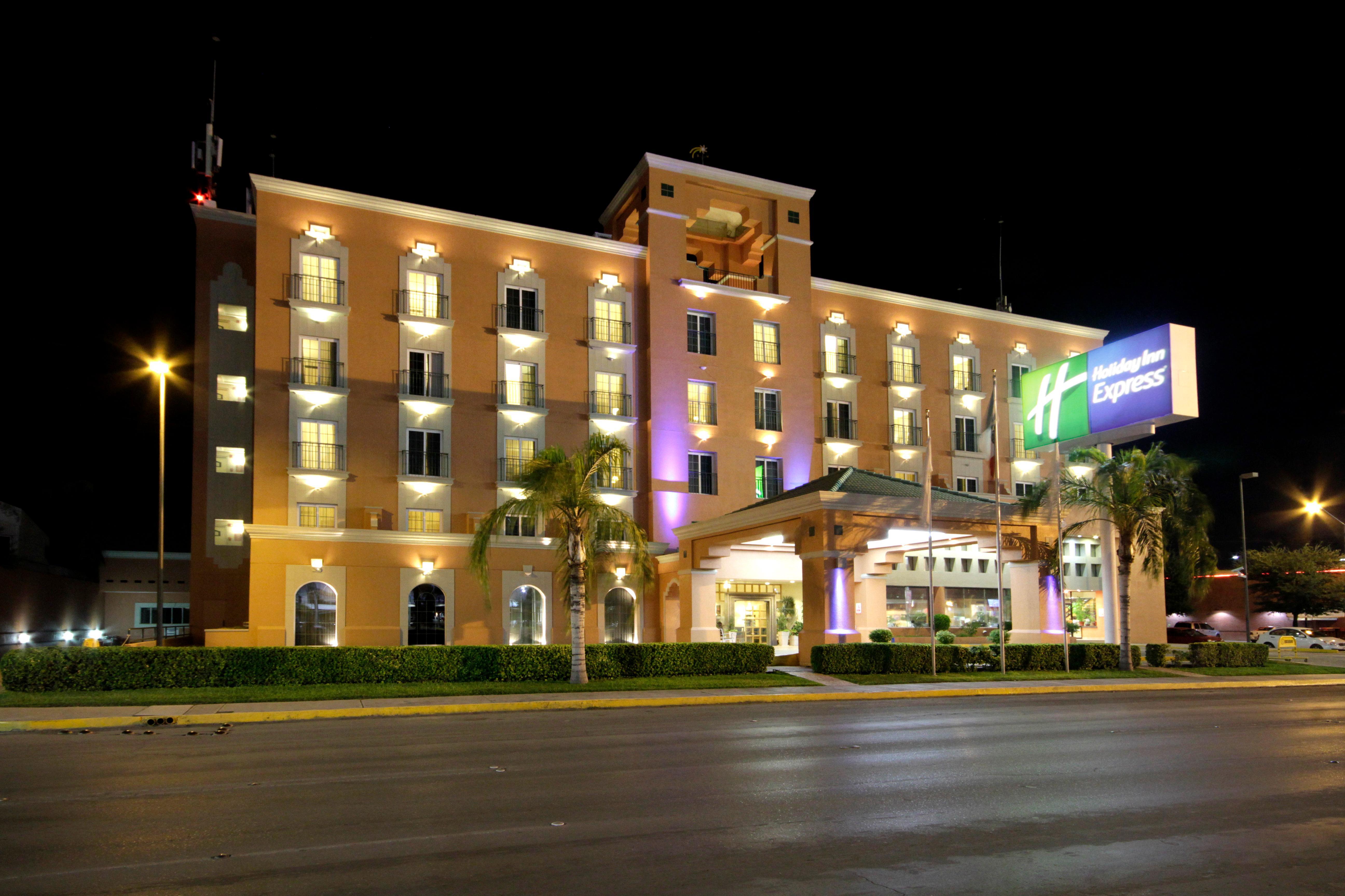 Holiday Inn Express Torreon By Ihg Exteriör bild