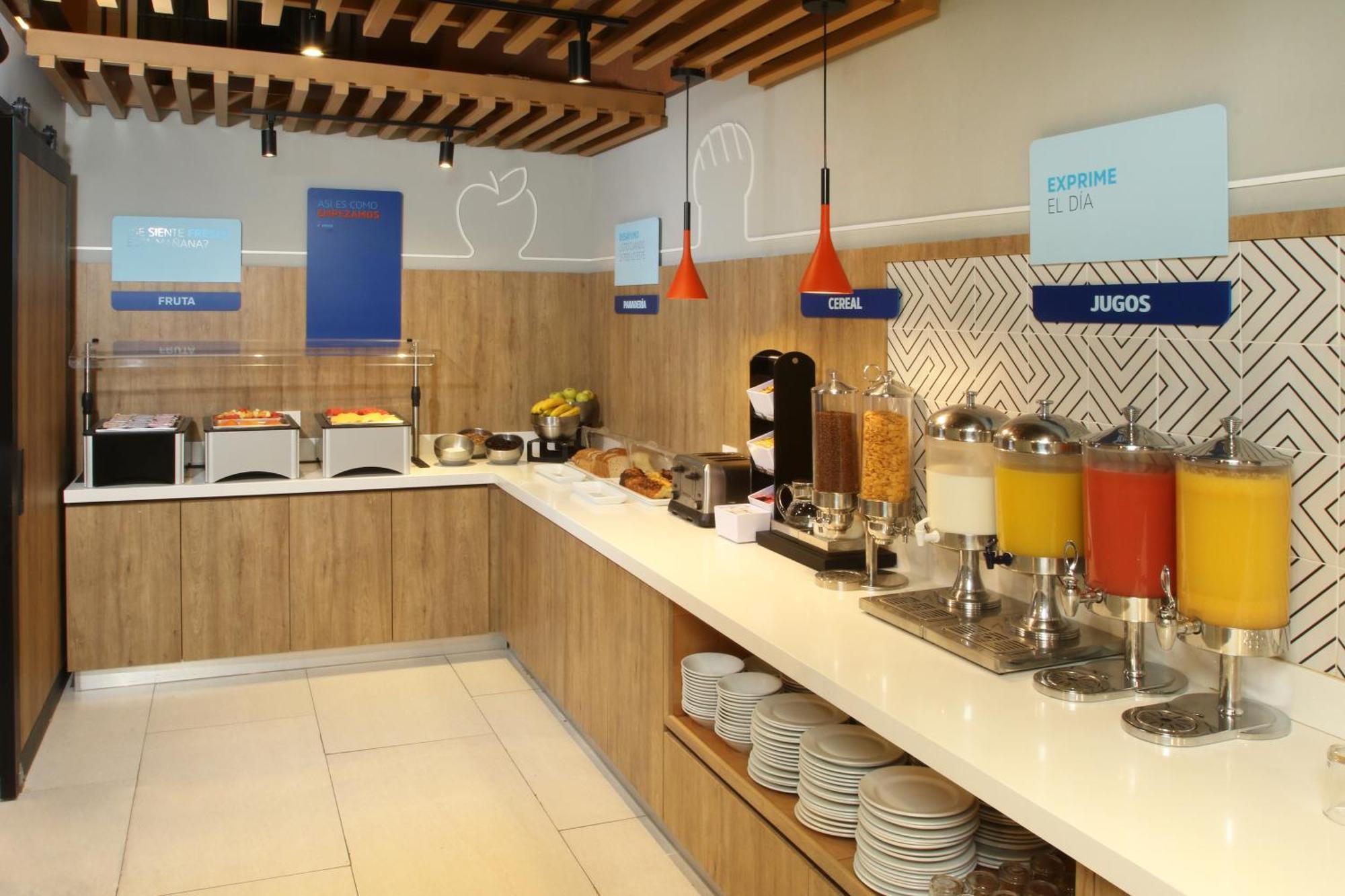 Holiday Inn Express Torreon By Ihg Exteriör bild