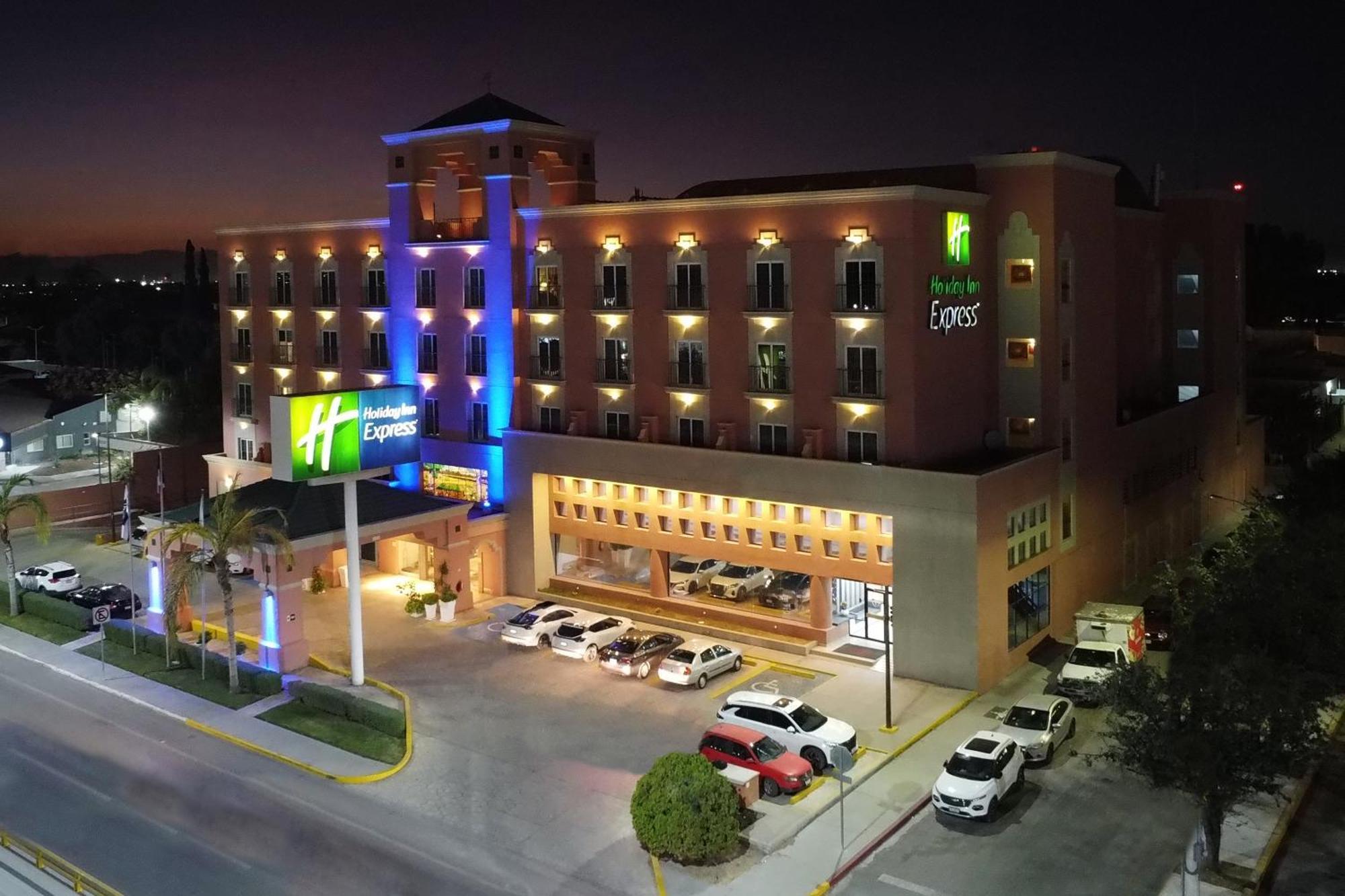 Holiday Inn Express Torreon By Ihg Exteriör bild