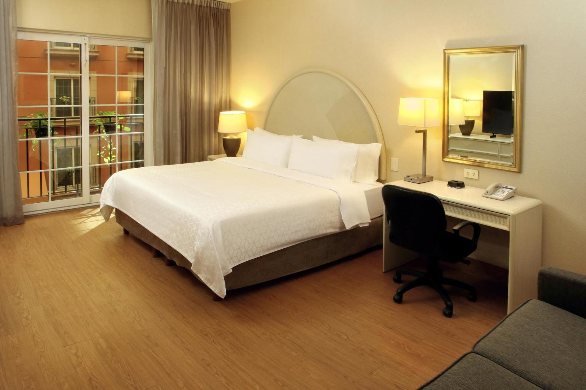 Holiday Inn Express Torreon By Ihg Exteriör bild