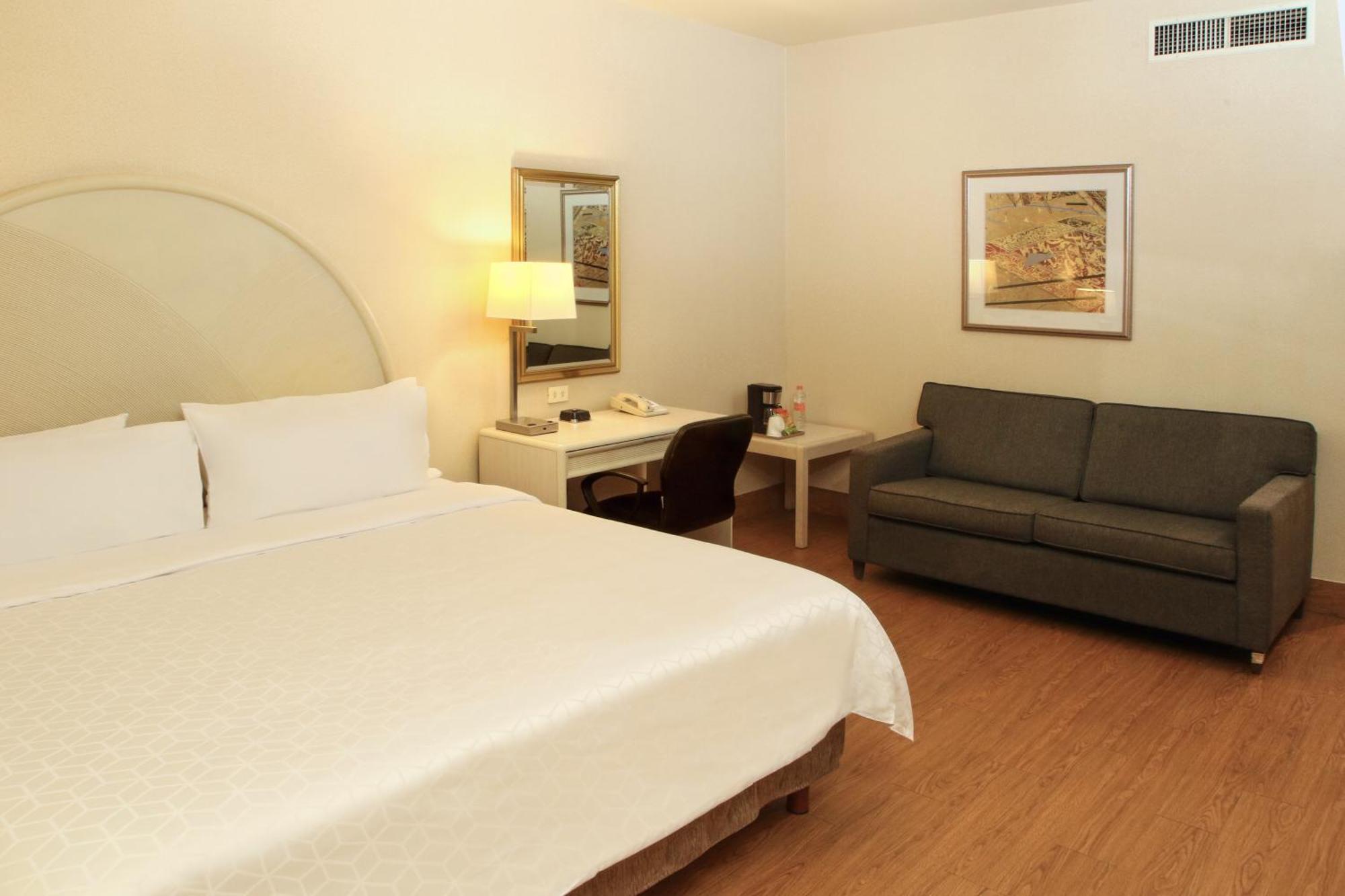 Holiday Inn Express Torreon By Ihg Exteriör bild