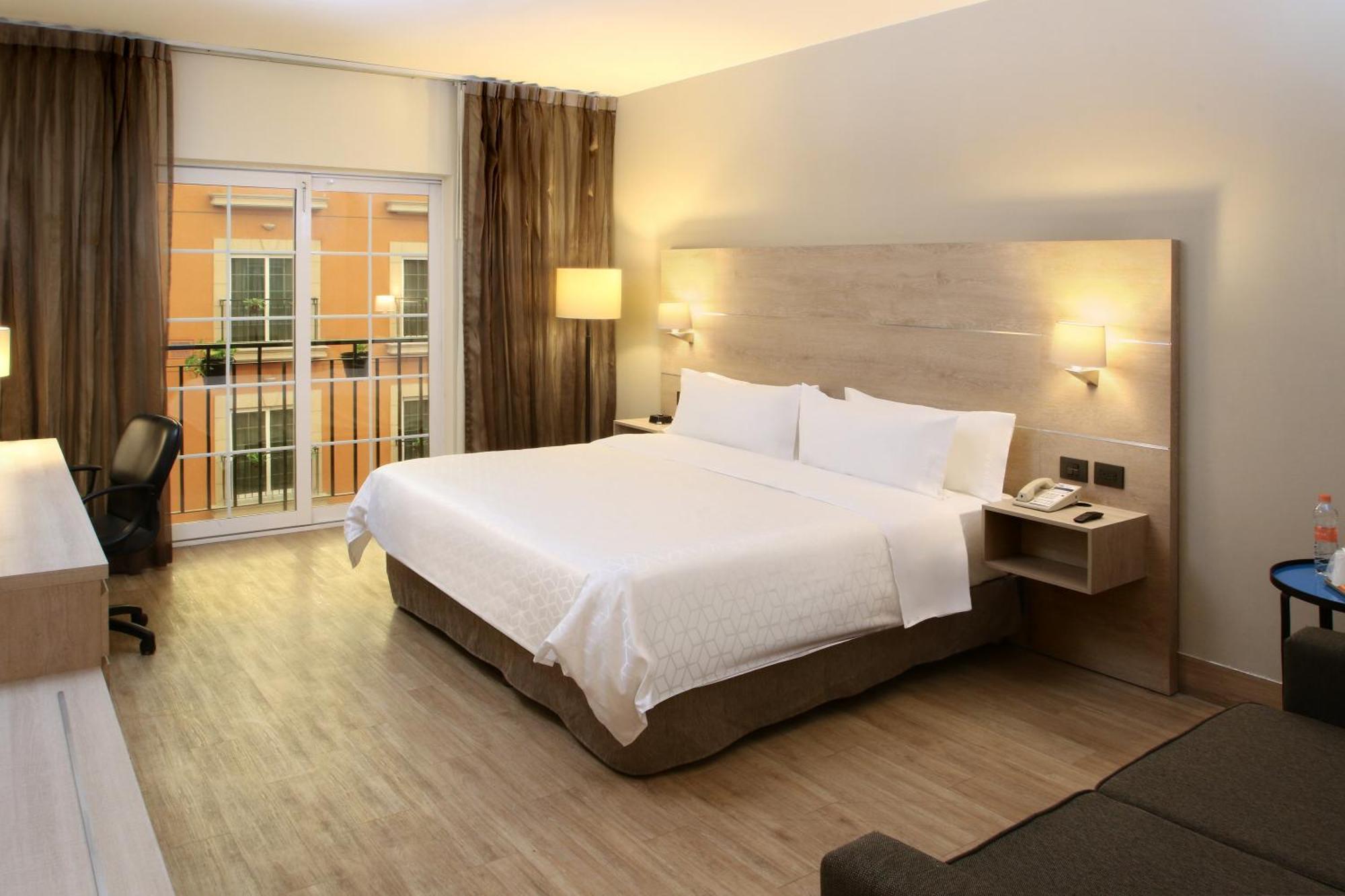 Holiday Inn Express Torreon By Ihg Exteriör bild