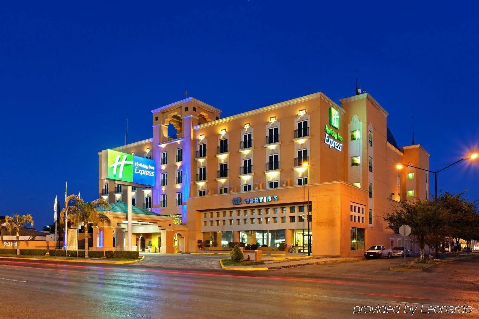 Holiday Inn Express Torreon By Ihg Exteriör bild